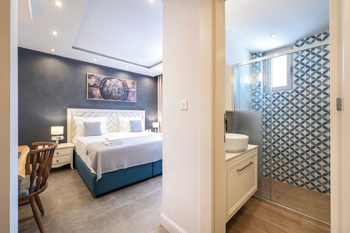 Room 40 of 76