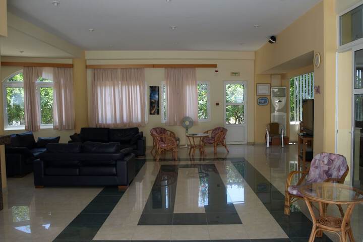 Hotel Interior 4 of 79