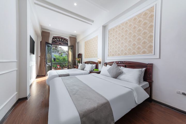 Room 17 of 22