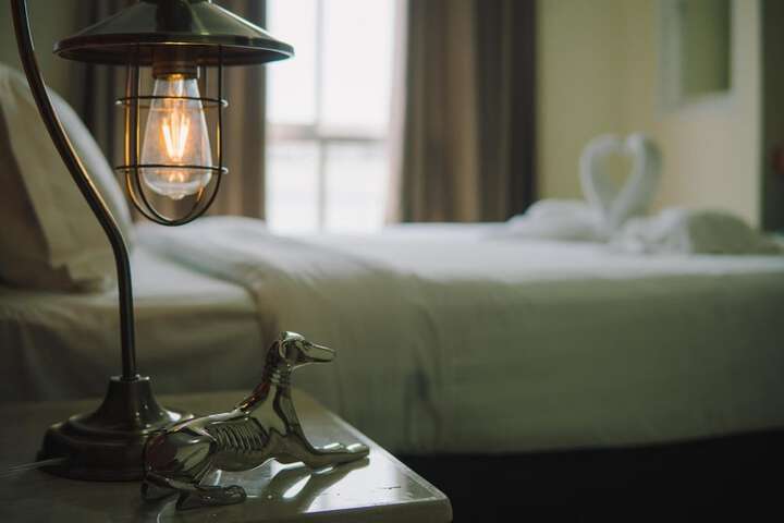 Room 10 of 31