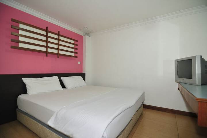 Room 13 of 47