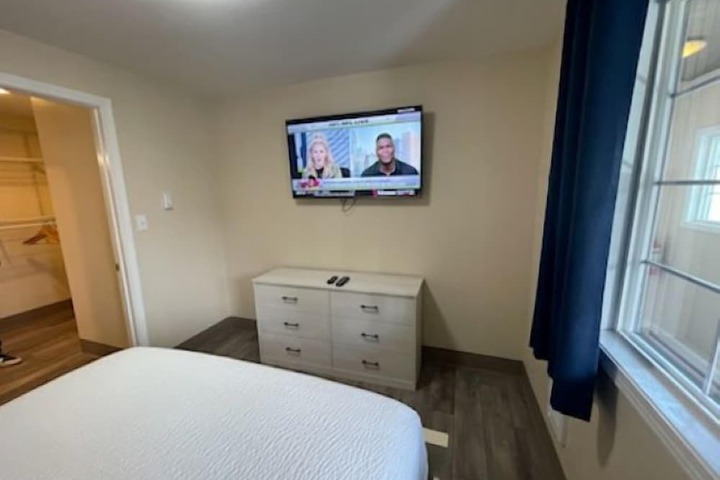 Room 38 of 136
