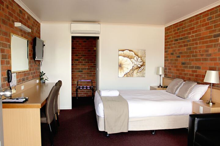 Room 19 of 47