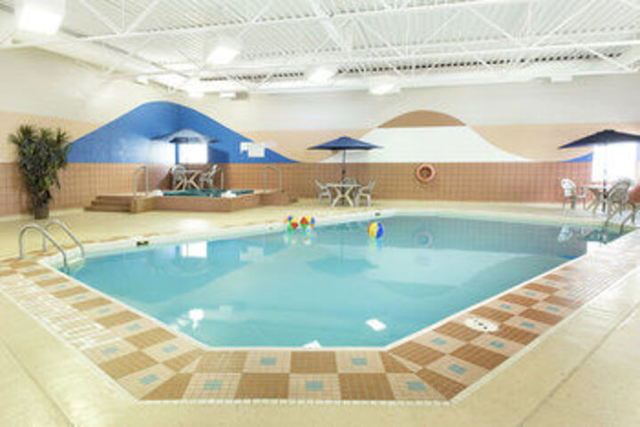 Pool 13 of 16