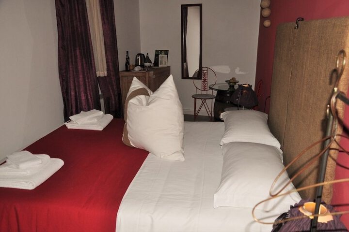 Room 15 of 73