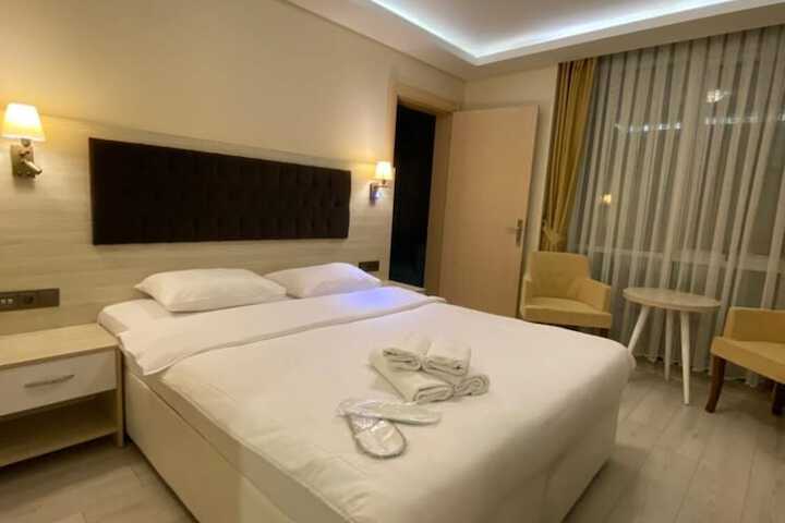 Room 7 of 43
