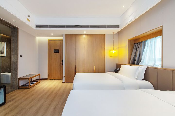 Room 9 of 61