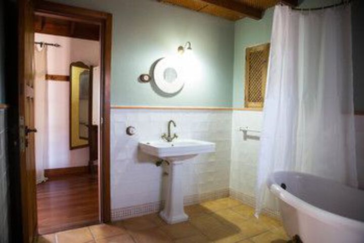 Room 3 of 30