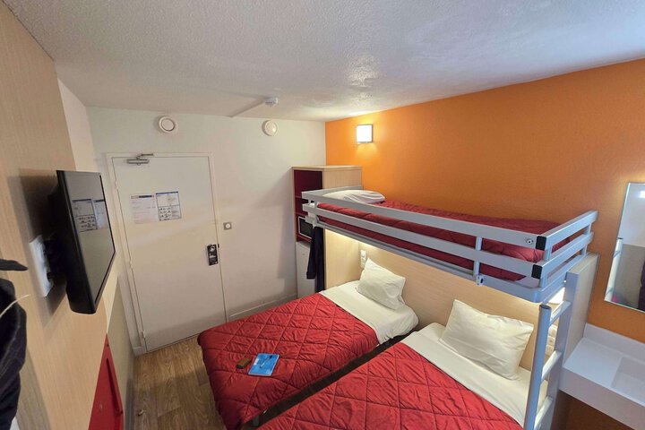Room 19 of 50