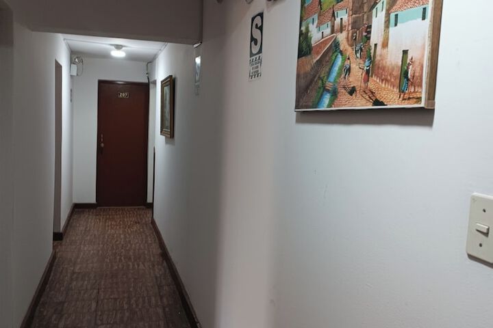 Room 18 of 34