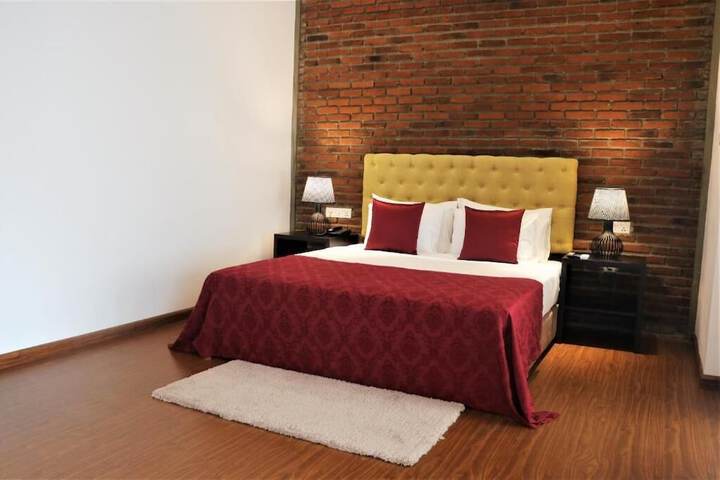 Room 10 of 22