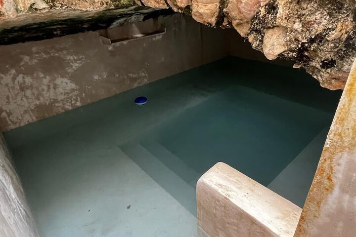Pool 16 of 17