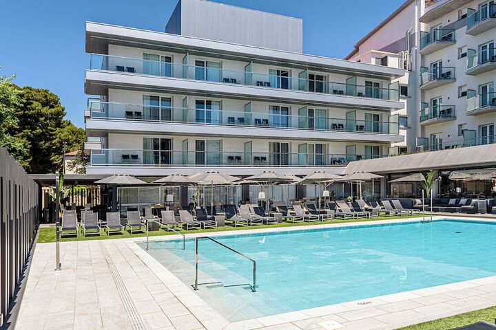 Hotel Astari