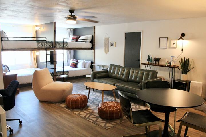 Room 13 of 42