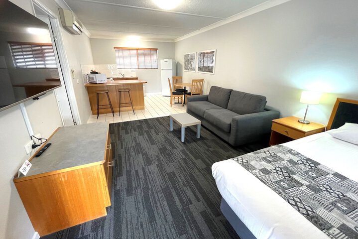Room 50 of 85
