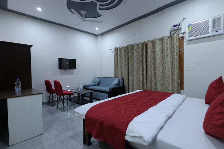 Room 43 of 83