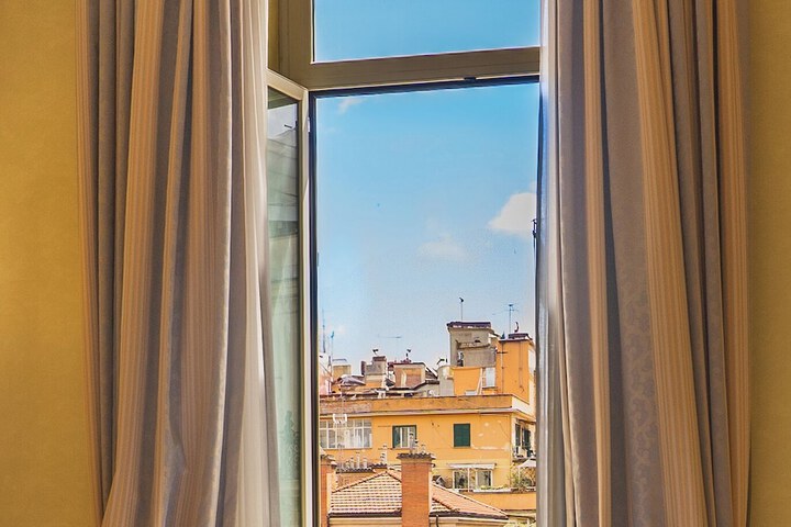 Room 32 of 91