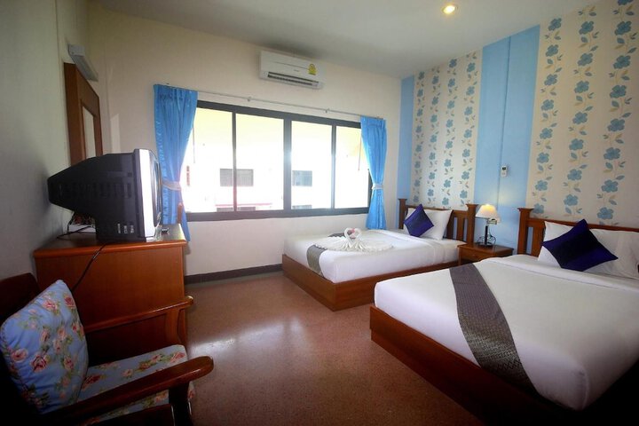 Room 19 of 50