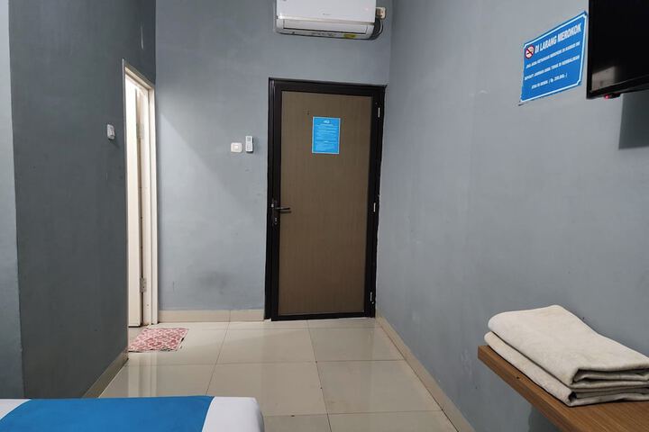 Room 30 of 59