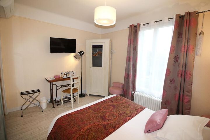 Room 35 of 164