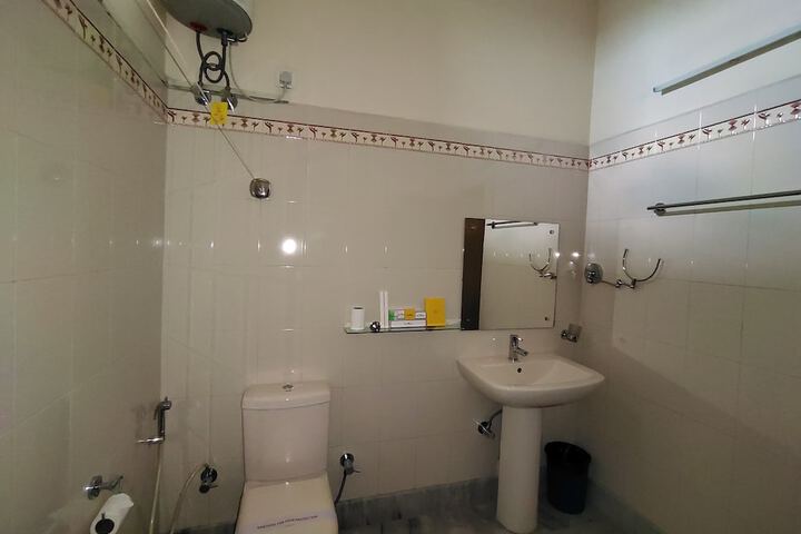 Room 15 of 23