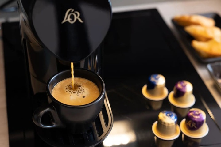Breakfast/Coffee Service 69 of 159