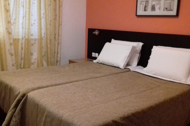 Room 7 of 44