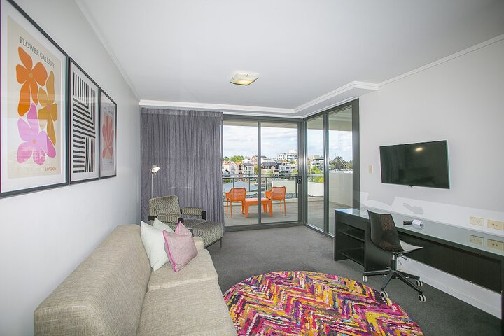 Room 15 of 40