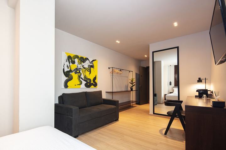 Room 14 of 110