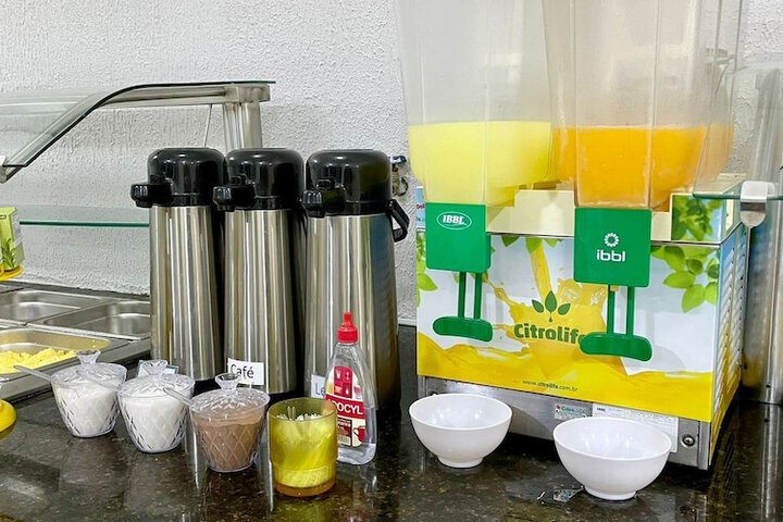 Breakfast/Coffee Service 48 of 64