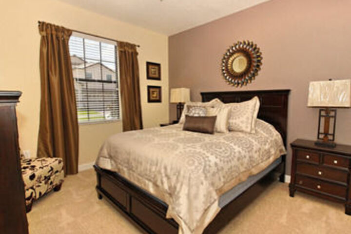 Room 103 of 380