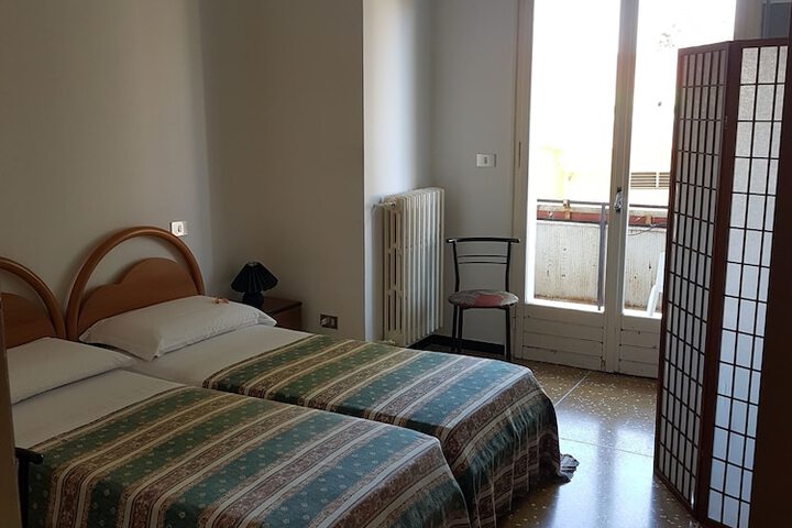 Room 7 of 39