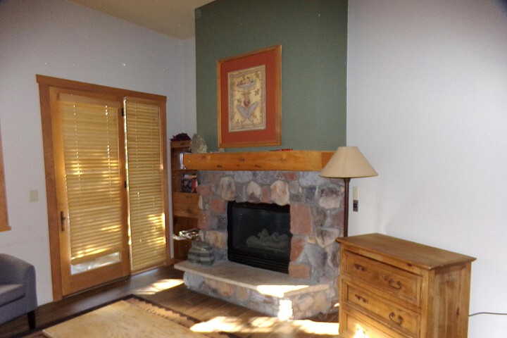 Image of Arapahoe Lodge 1 Bed 1 Bath B