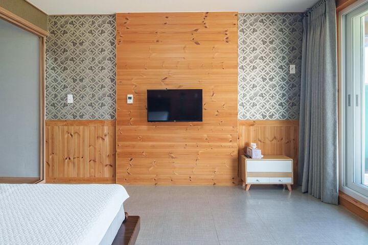 Room 9 of 59