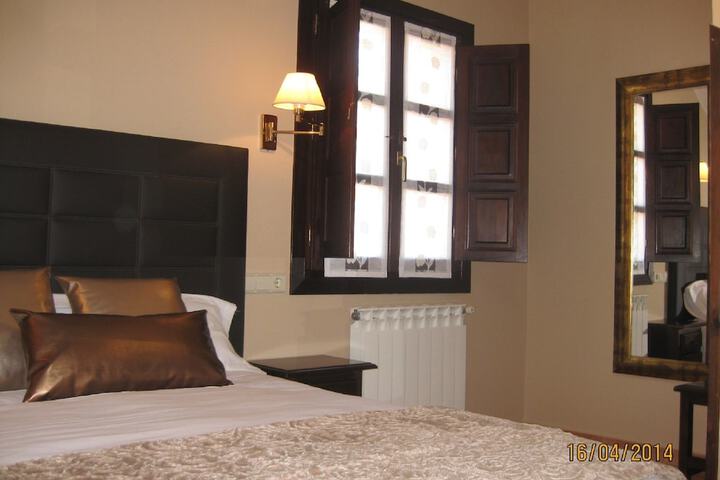 Room 6 of 49