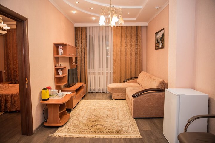 Room 14 of 64