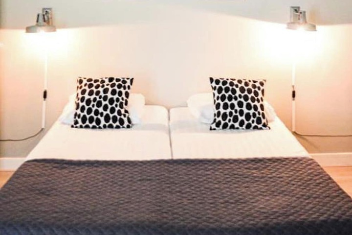 Room 34 of 52