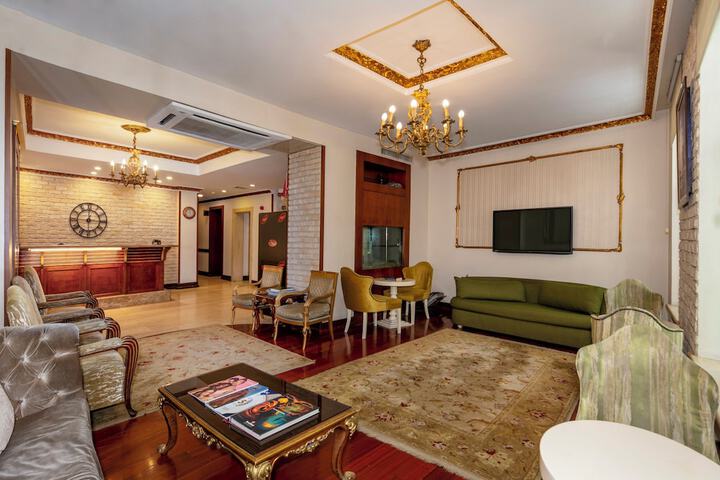 Hotel Lobby