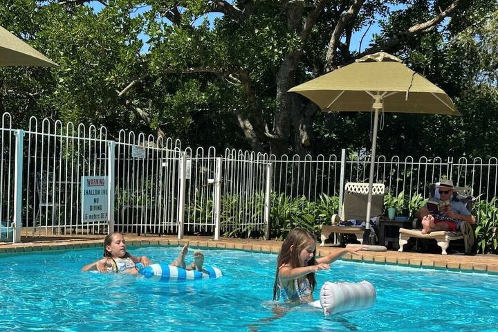 Pool 45 of 94
