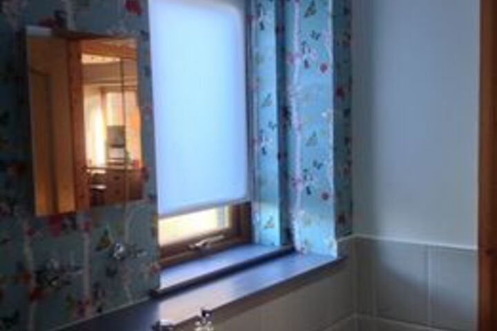 Room 3 of 90