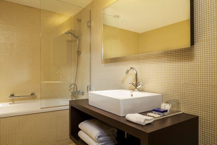 Clean Restrooms