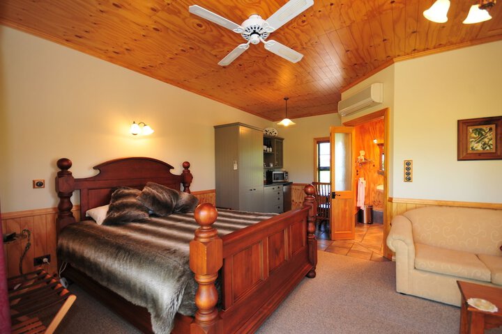 Room 3 of 57