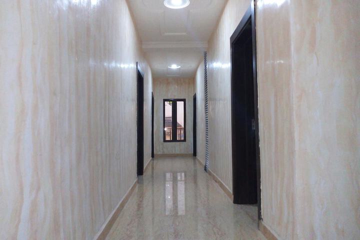 Ballroom/Hall 33 of 35