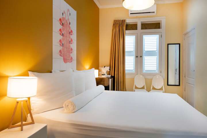 Room 75 of 116