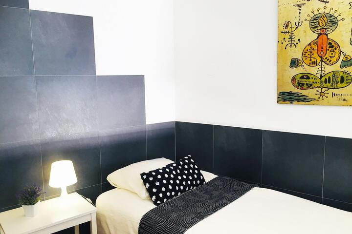 Room 67 of 162