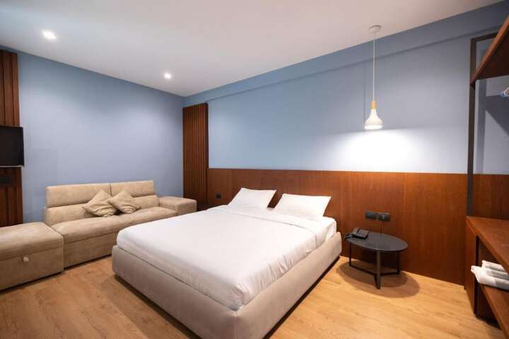 Room 30 of 52