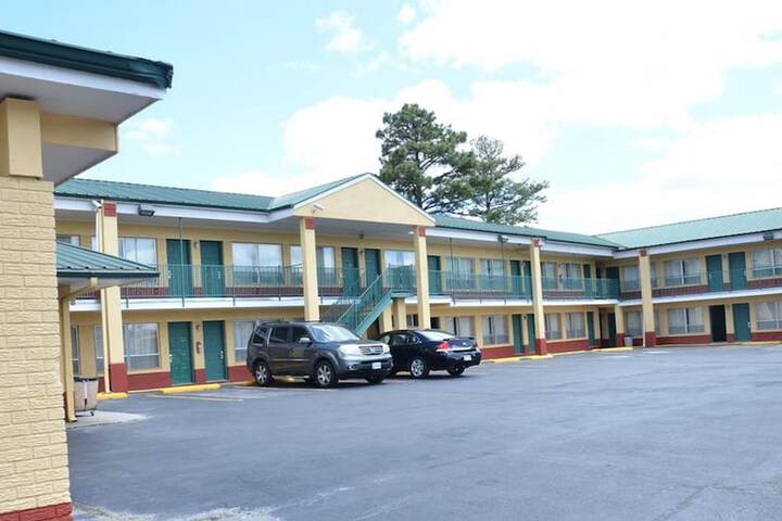 Hotel 28 of 34
