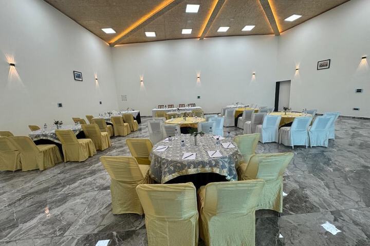 Business Center 47 of 63