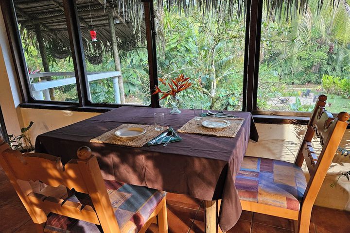 Dining 42 of 60