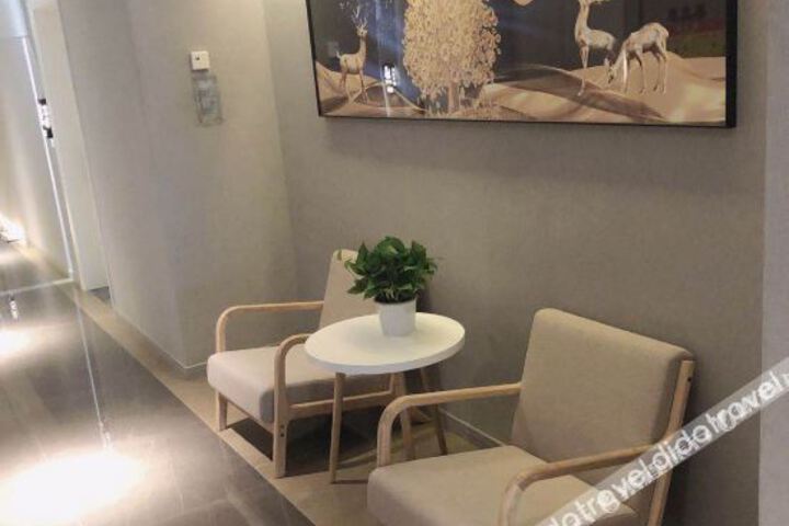Hotel Interior 10 of 24